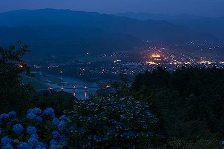 紅取丘の夜景