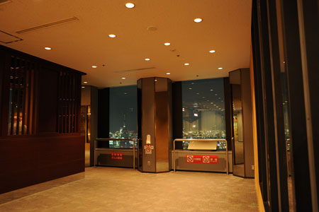 新宿センタービル　展望ロビーの夜景