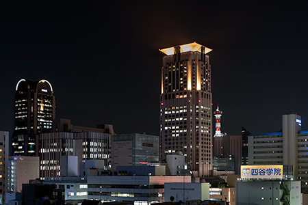グランフロント大阪 北館7階デッキの夜景