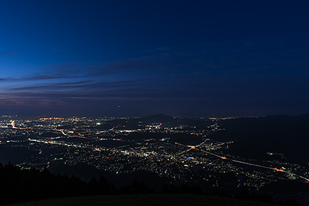米の山展望台の夜景