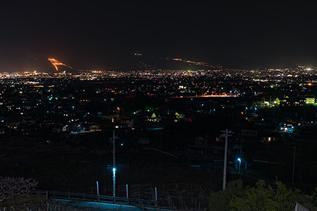 リニアの見える丘の夜景