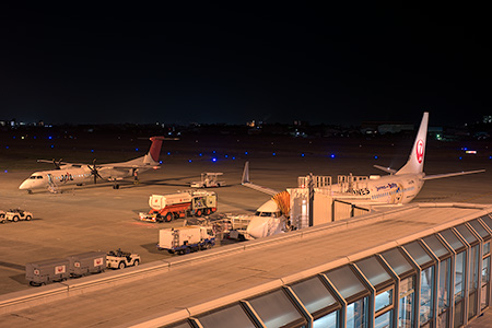 松山空港の夜景