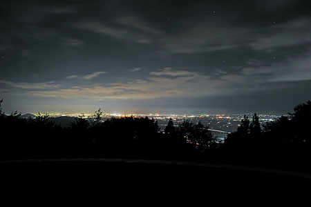 新山展望台の夜景