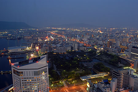高松シンボルタワーの夜景