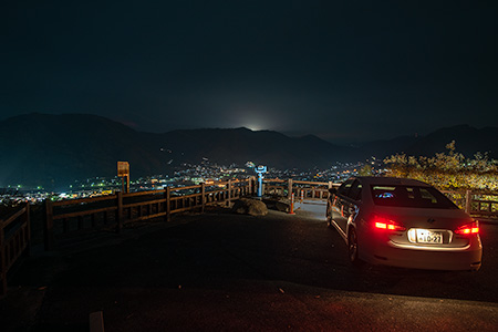 高梁市ループ橋　展望台の夜景