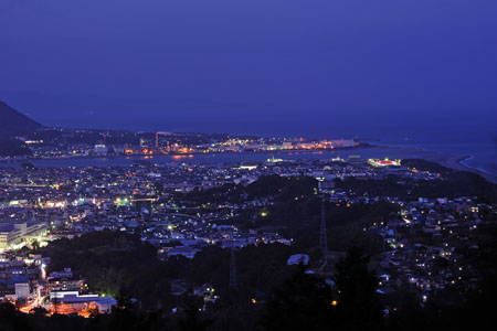 高森いやしの丘　市内展望所の夜景