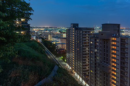 ブリリアシティ横浜磯子　展望台の夜景